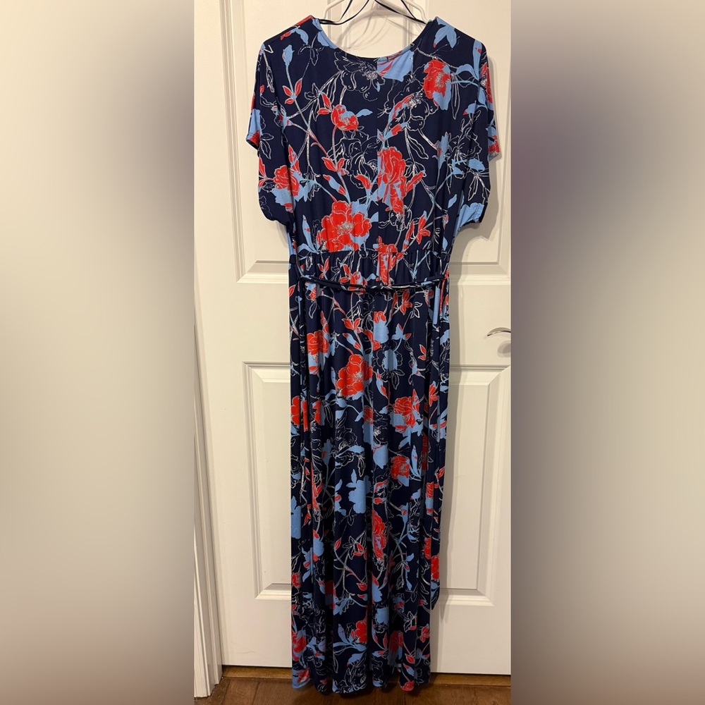 Gilli Floral Maxi Dress - Blue and Red - Picture 2 of 6